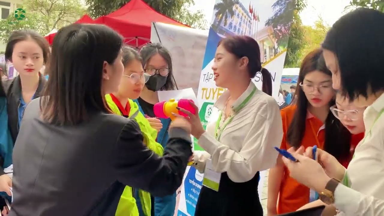 Trung tâm việc làm Hà Đông - Hướng đến tương lai nghề nghiệp tươi sáng