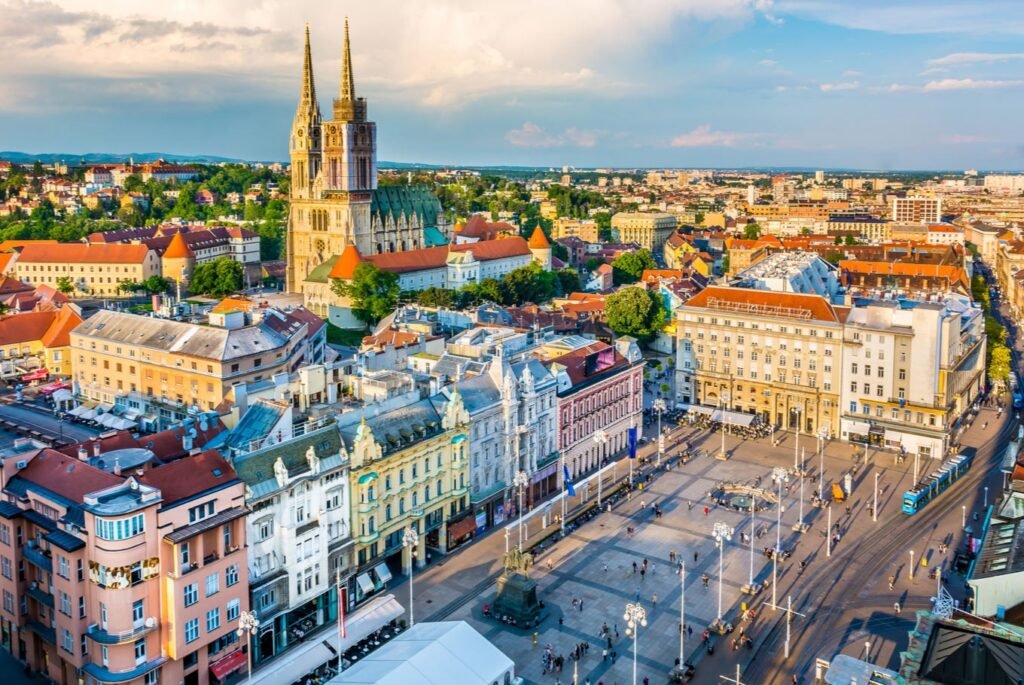 Khám Phá Kinh Nghiệm Sống Và Làm Việc Tại Croatia - Cơ Hội Mở Rộng Đường Đến Với Xuất Khẩu Lao Động Croatia