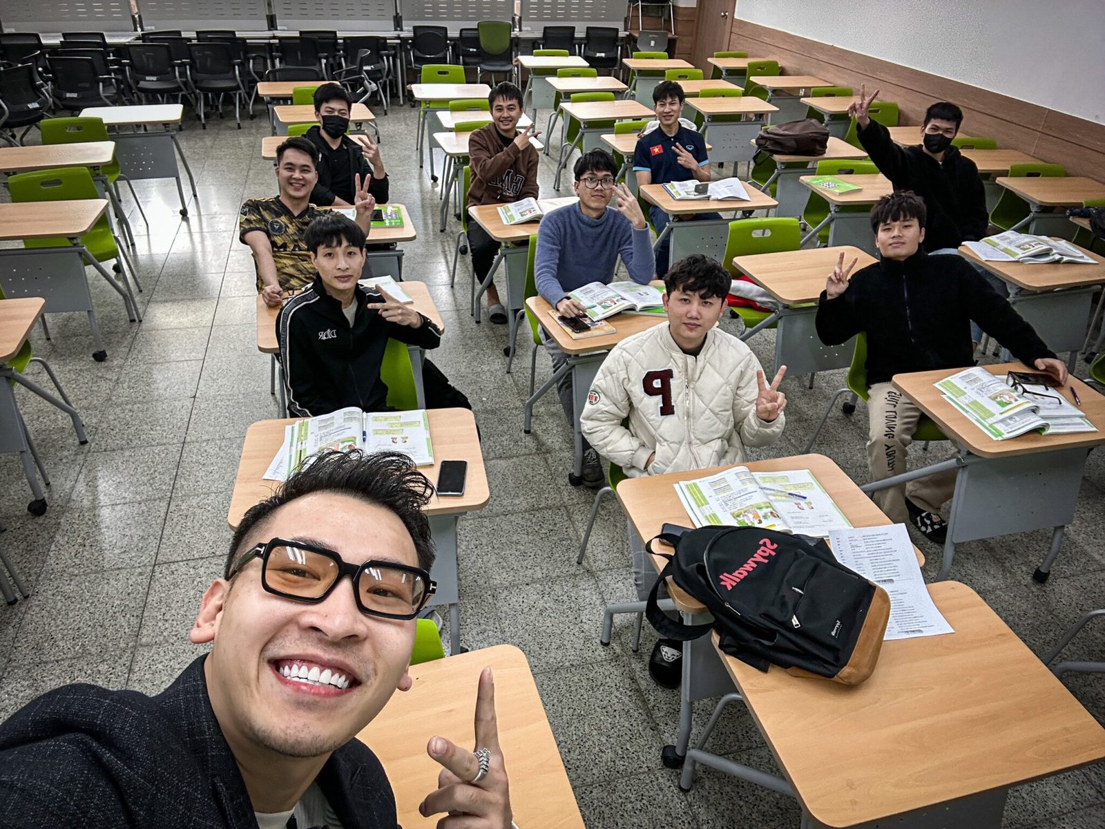 Nhược điểm Du học Hàn Quốc - Những mặt hạn chế cần cân nhắc trước khi quyết định